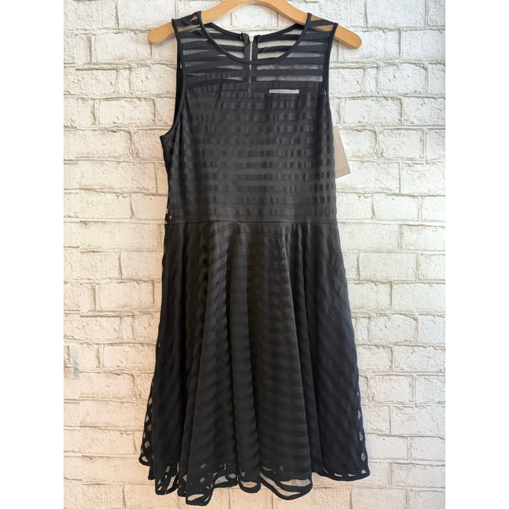 NWT Women’s Piperlime Black Striped Sleeveless party Dress Size Medium